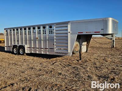 2009 Wilson PSGN-9024T 24' T/A Aluminum Livestock Trailer