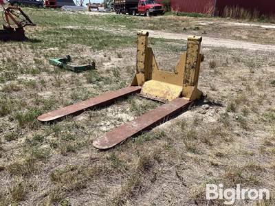Case W14 Loader Fork Attachment, 2 Forks 82" Long x 10" Wide