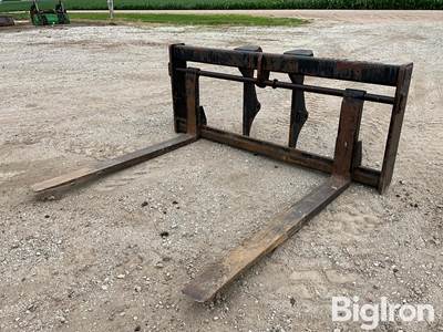 Used Caterpillar 6' Wheel Loader Pallet Fork Attachment, Adjustable Fork Width