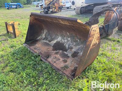 JRB 410E 2.0 Yard Bucket, 96" Width, Quick Coupler