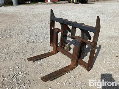JRB 3' Pallet Fork Wheel Loader Attachment, Adjustable Fork Width