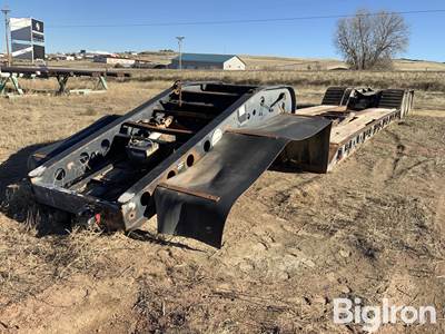 2001 Fontaine Specialized TL50-NGB 50T Tri/A Detachable Lowboy Trailer