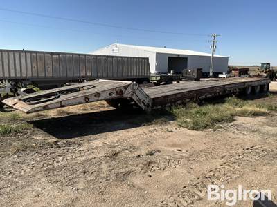 1995 Load King 403LFP PowerFold 54’ Tri/A Lowboy Trailer
