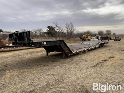 2002 Wilson T/A Lowboy Trailer