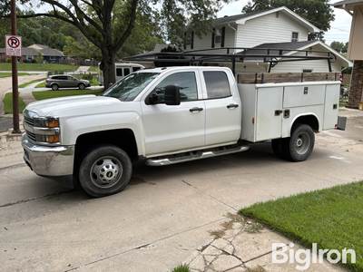 2016 Chevrolet 3500 Crew Cab Service Utility Truck