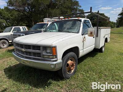 1994 Chevrolet K3500 2WD Service Truck