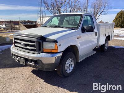 2001 Ford F250 XL Super Duty 4x4 Utility Truck