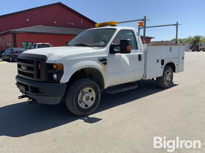 2008 Ford F250 XL Super Duty 4x4 Service Utility Truck W/Generator & Air Compressor