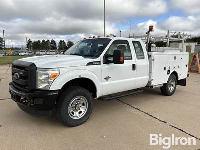 2015 Ford F350 Super Duty 4x4 Extended Cab Pickup