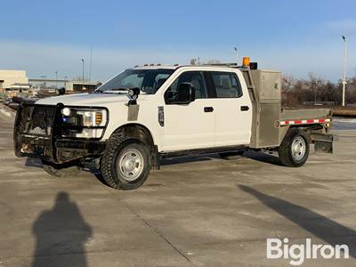 2019 Ford F350 XL Super Duty 4x4 Crew Cab Flatbed Service Truck