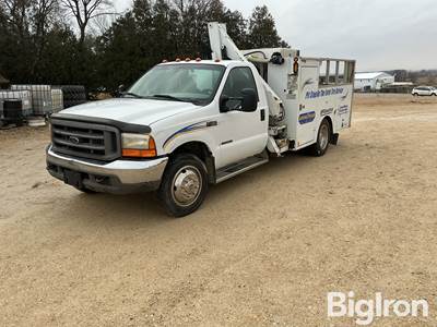 2000 Ford F450 Super Duty Tire Service Truck w/Crane