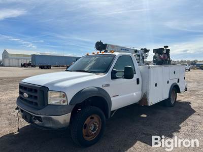 2005 Ford F550 4x4 Service Truck w/Auto Crane