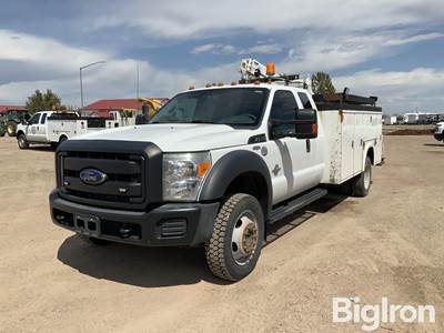 2015 Ford F550 Super Duty 4x4 Extended Cab Service Truck