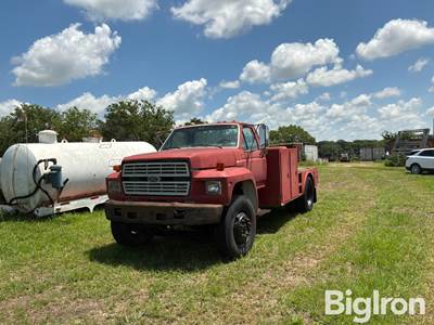 1988 Ford F800 S/A Service Utility Truck