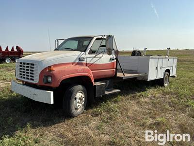 2000 GMC C5500 S/A Service truck