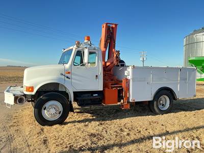 1990 International 4800 Series 4X4 Knuckle Boom Service Truck