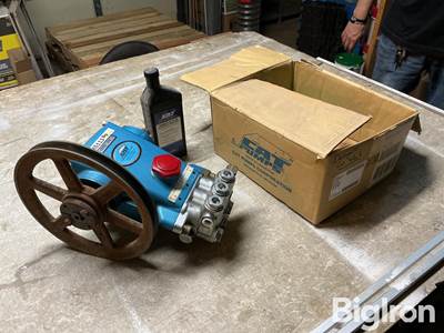 Cat 310 car wash water pump
