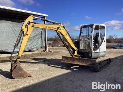 2004 Mustang 5003ZT Mini Excavator