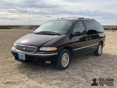 1996 Chrysler Town & Country Van