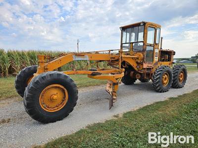 1971 Caterpillar 120 Motor Grader