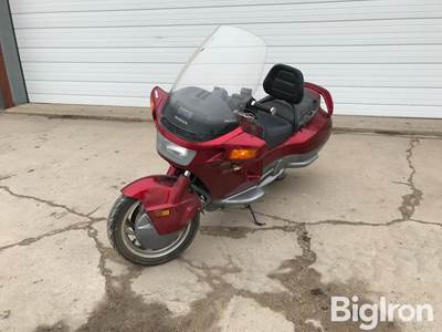1990 Honda PC800 Pacific Coast Motorcycle