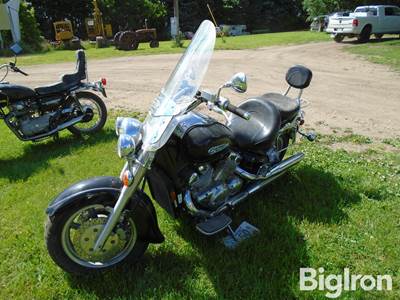 2000 Yamaha Royal Star Motorcycle