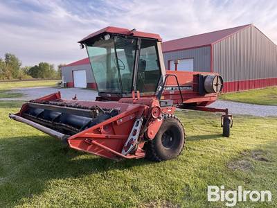 CaseIH 8830 Self-Propelled Mower