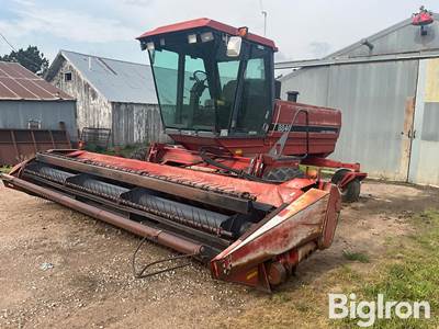 1992 Case IH 8840 Self-Propelled Windrower