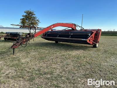 Case IH Pull-Type windrower