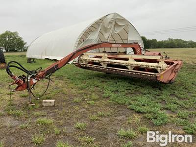 Hesston Hydro Swing 1014 Pull-Type Mower Conditioner