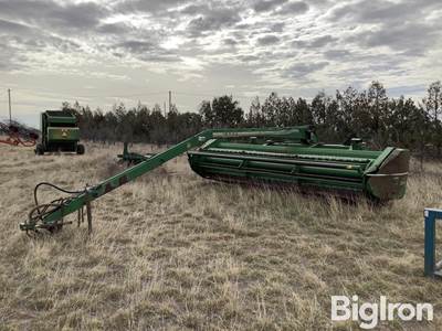 John Deere 1600A Hydro-Swing Mower Conditioner