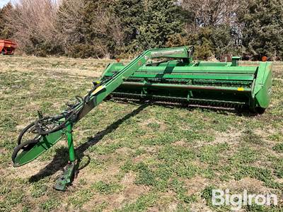 John Deere 1600A MoCo Pull-Type Mower Conditioner