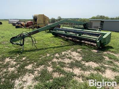 John Deere 240/1424 Hydro Swing Mower Conditioner