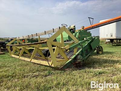 1978 John Deere 800 Self-Propelled Windrower
