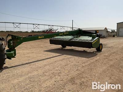 2020 John Deere 956 MoCo Pull-Type Mower Conditioner