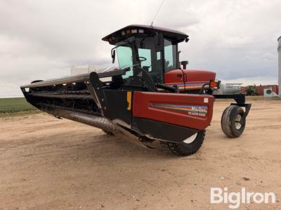 2005 MacDon 9352i Turbo 16' Self-Propelled Windrower