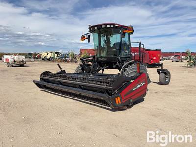 2016 MacDon M155E4 Self-Propelled Windrower
