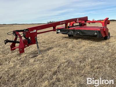 2014 Massey Ferguson Hesston 1372 Pull-Type Mower Conditioner