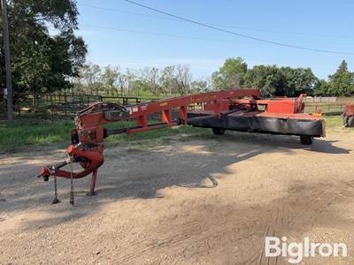 New Holland 1441 16' Disc Mower Conditioner
