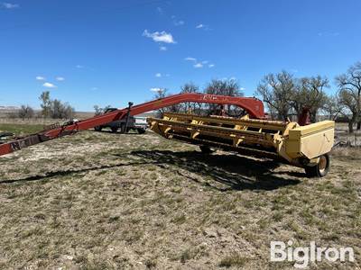 New Holland 1475 Hydro-Swing Mower Conditioner w/2214 Head