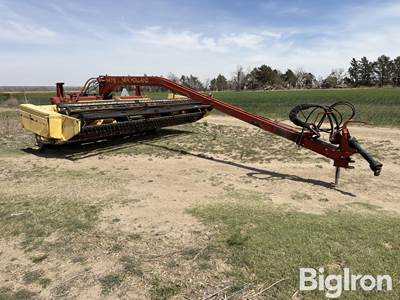 New Holland 1475 Hydro-Swing Mower Conditioner W/ 2326 Head