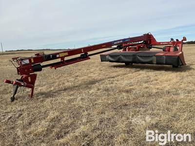 2021 New Holland 316SDB Mow Max II Pull-Type Discbine Mower