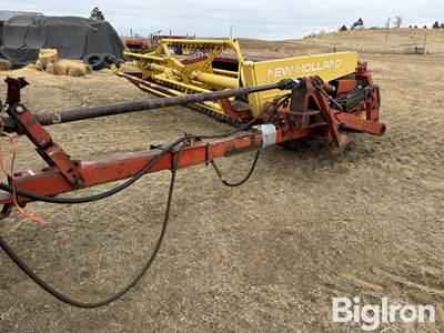New Holland 495 Haybine Pull-Type Mower Conditioner