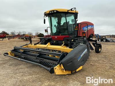 2015 New Holland SR160 Self-Propelled Windrower