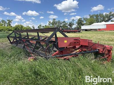 1984 Versatile 10 Pull-Type Swather