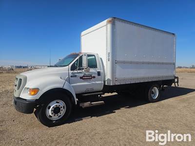 2004 Ford F650 Box truck