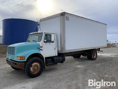 1991 International 4900 Box Truck