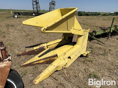 John Deere 2RN Row Crop Forage Head