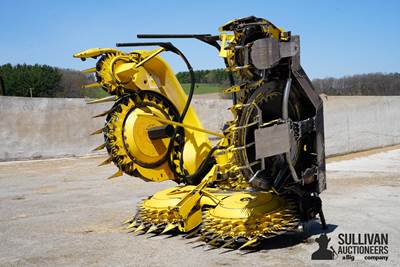2018 John Deere 770 10R30 Rotary Forage Head