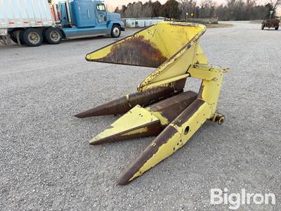 John Deere 2R30” Corn Head